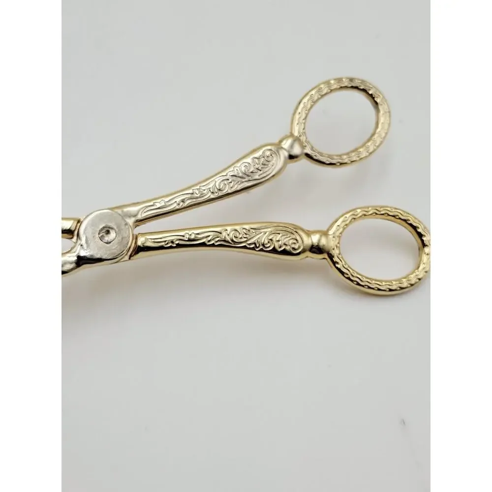 Ornate Gold Tone Engraved Tongs 7.5in Floral Scroll Serving Utensil